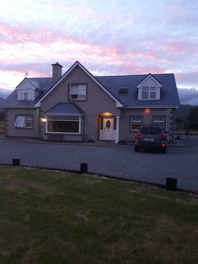 Wild Atlantic Stays Castlemaine Exterior foto